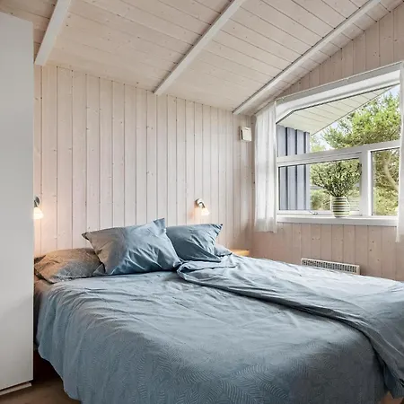 度假居 In Hvide Sande With Sauna *