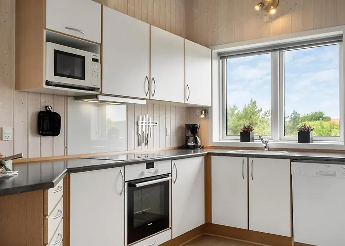 In Hvide Sande With Sauna Holiday home